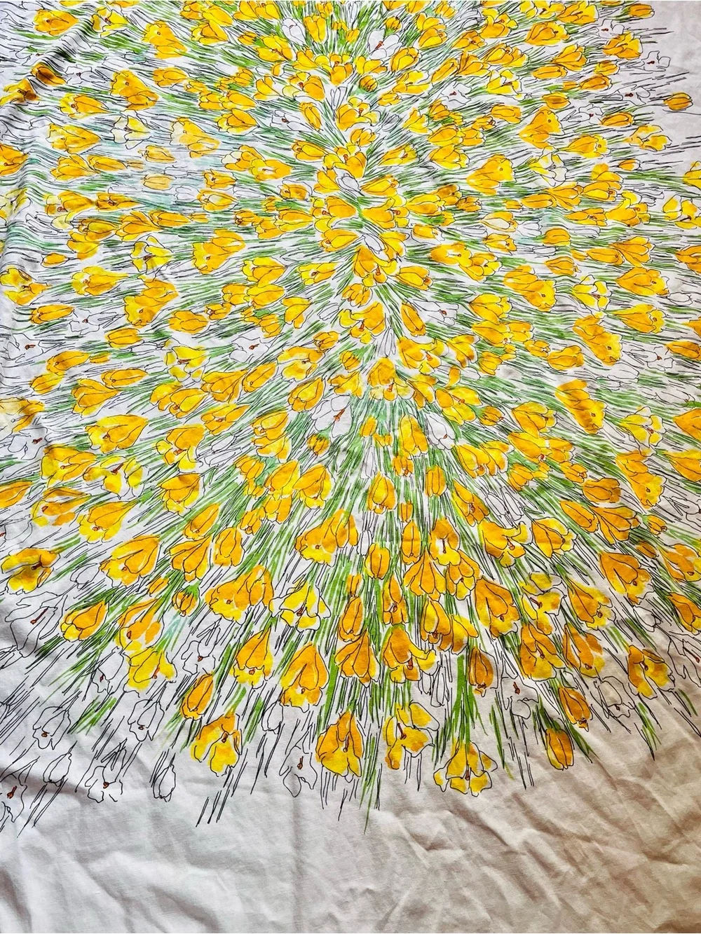 Vera Neuman Vintage Oval Floral Print Tablecloth